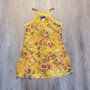 Francesca’s Yellow Floral Dress— S-never worn